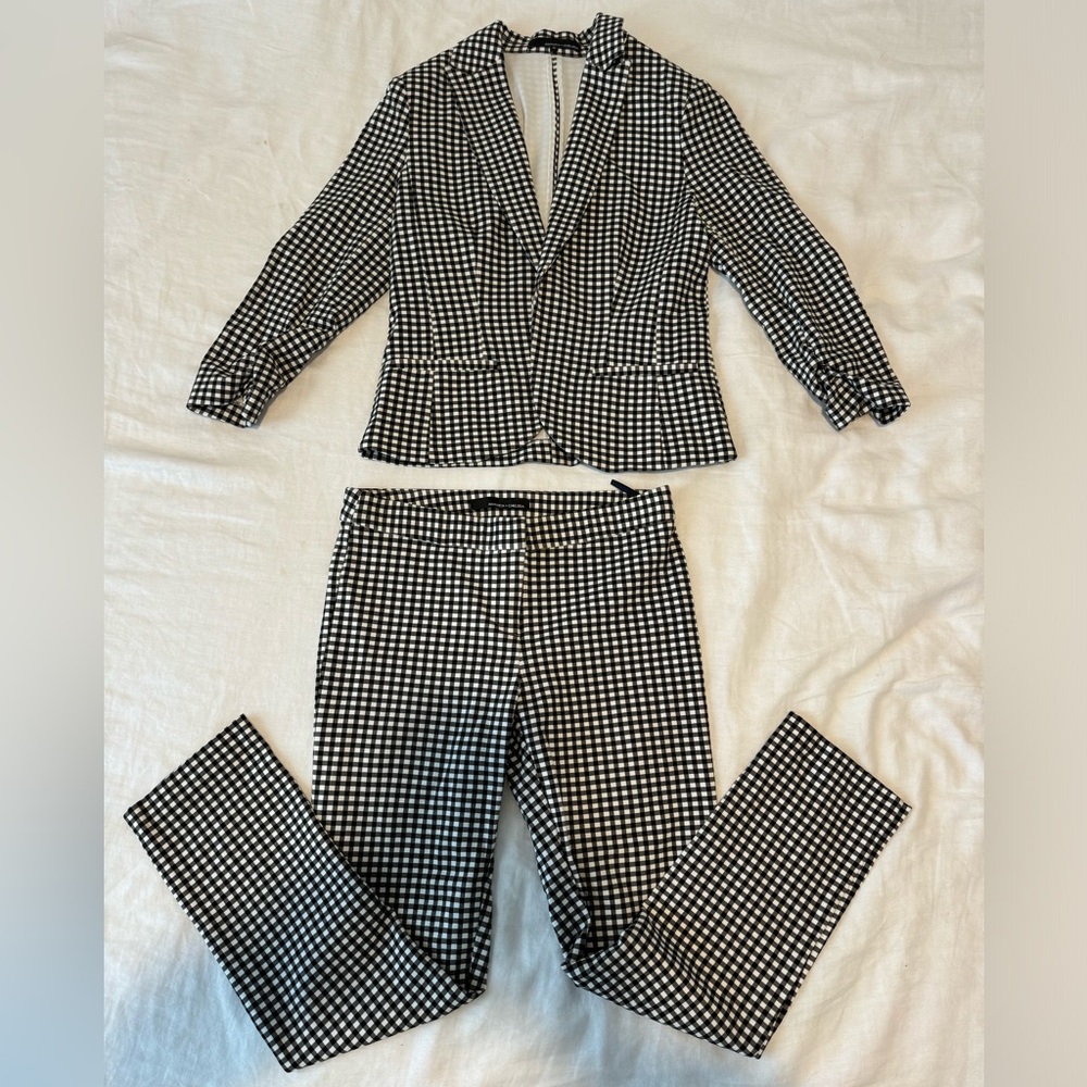 Amanda & Chelsea Black and White Patterned Pantsuit